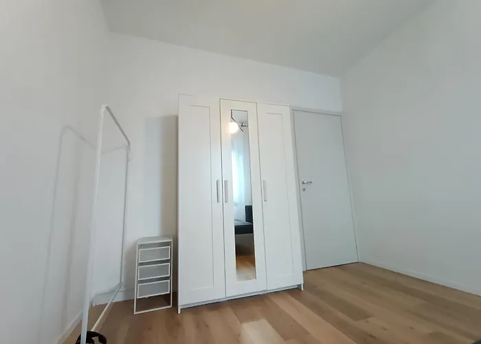 アパート Designed Overlooking San Siro *