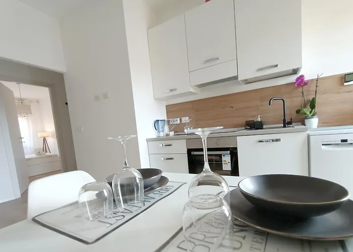 Designed Overlooking San Siro * Mediolan